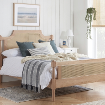 Gonna oak rattan bed 