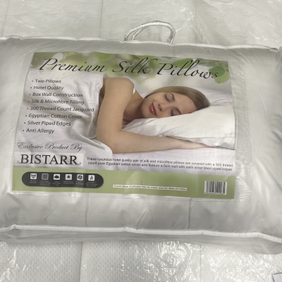 Premium silk pillow 